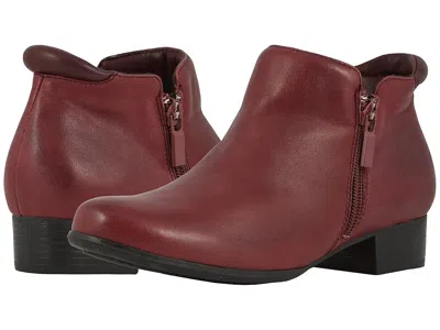 Trotters Major In Red