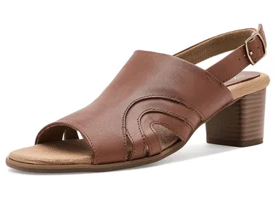 Trotters Mariam Sandals In Brown