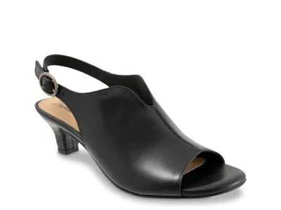 Trotters Norma Slingback Sandal In Black