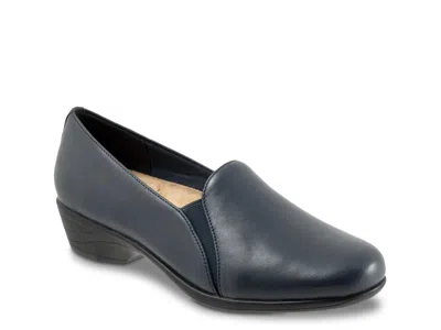 Trotters Reagan Pump In Blue