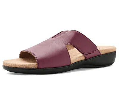 Trotters Roxine 2.0 Slide Sandal In Red
