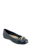 Trotters Sadie Flat In Navy