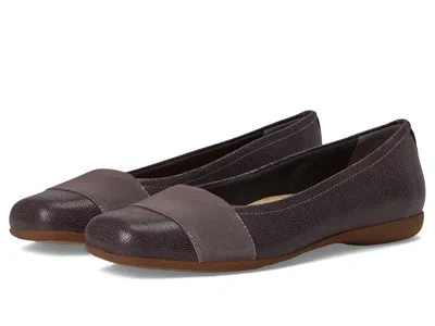 Trotters Samantha In Brown