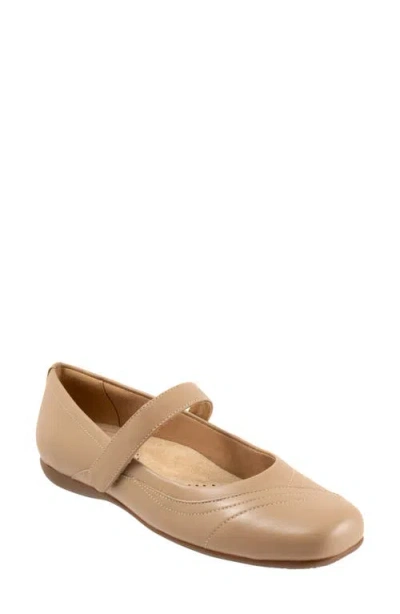 Trotters Sherese Mary Jane Flat In Beige