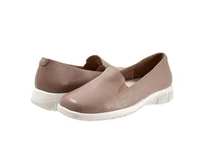 Trotters Universal In Brown