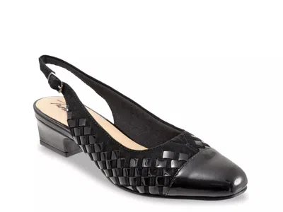 Trotters Wide Width Dea Pump In Black