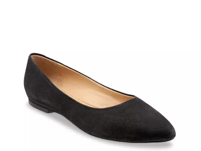 Trotters Wide Width Estee Flat In Black