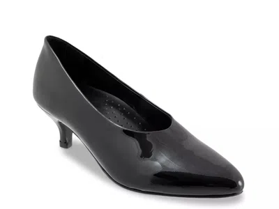 Trotters Kimber Kitten Heel Pump In Black Pat