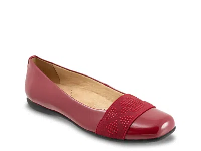 Trotters Wide Width Samantha Ballet Flat In Red