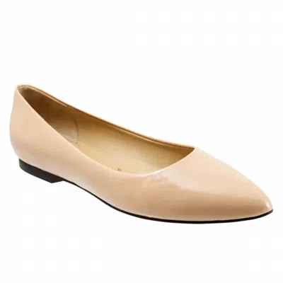 Trotters Women's Estee Ballet Flat Shoes In Nude In Brown