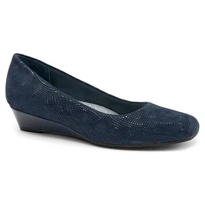 Trotters Women's Lauren 3d Patent Suede Shoes In Navy In Blue