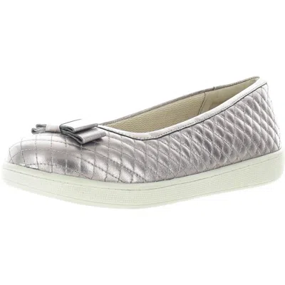 Trotters Womens Quilted Flat Shoes In Silver