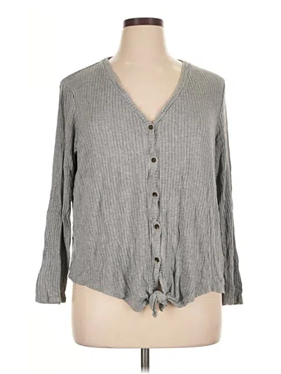 Pre-owned True Craft 3/4 Sleeve Blouse In Gray