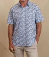 True Grit Floral Oasis Short Sleeve Shirt In Indigo In Multi
