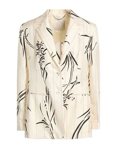 True Royal Woman Blazer Ivory Size 6 Silk