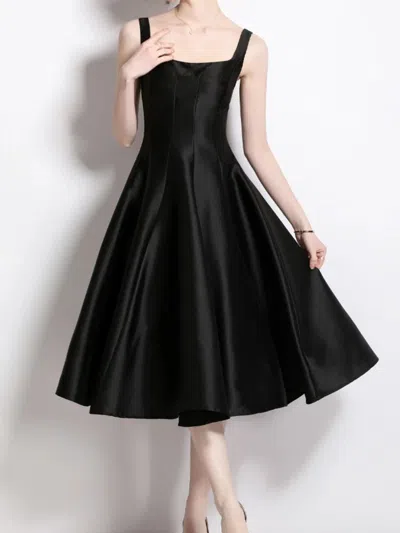 Truedames A-line Silhouette Midi Sleeveless Dress In Black