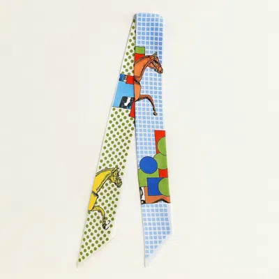 Truedames Abstract Horse Grid Pattern Printed Twilly Skinny Scarf In Multi
