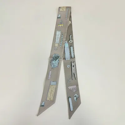 Truedames Art Inspired Pattern Printed Twilly Skinny Scarf In Gray