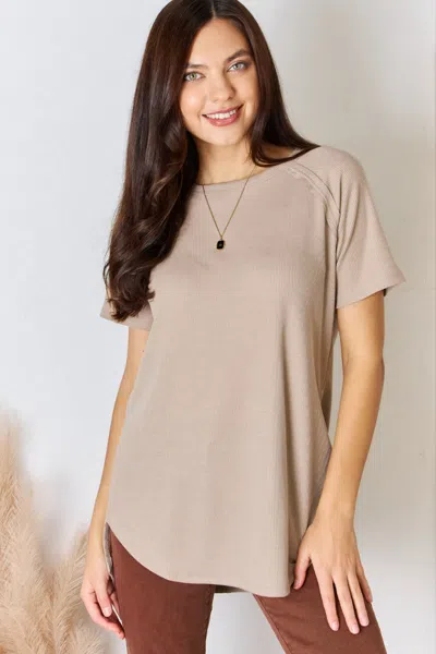 Truedames Baby Waffle Short Sleeve Slit High-low T-shirt In Beige