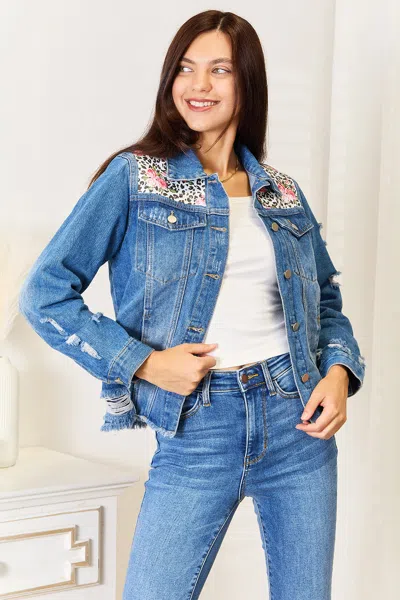 Truedames Baeful Leopard Floral Distressed Raw Hem Denim Jacket In Blue