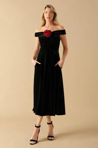 Truedames Be There For You Velvet Midi Dress In Multi