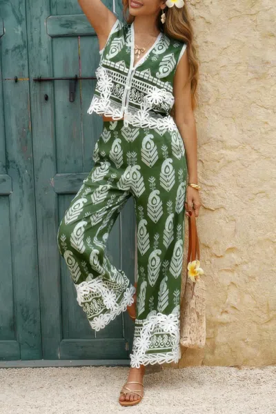 Truedames Boho Print Two Piece Sleeveless Button Lace Trim Set In Green