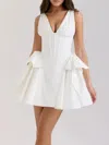 Truedames Bow V-neck Sleeveless Mini Dress In White