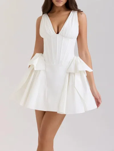 Truedames Bow V-neck Sleeveless Mini Dress In White