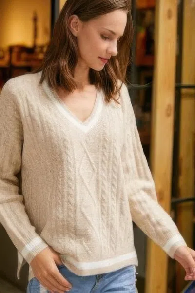 Truedames Braid Knit V Neck Sweater In Sand