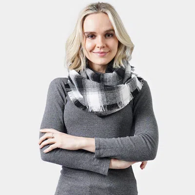 Truedames Buffalo Check Infinity Scarf With Frayed Edge In Gray