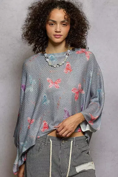Truedames Butterflies Pattern Round Neck Knit Top With Outseam Rolling Edge In Multi