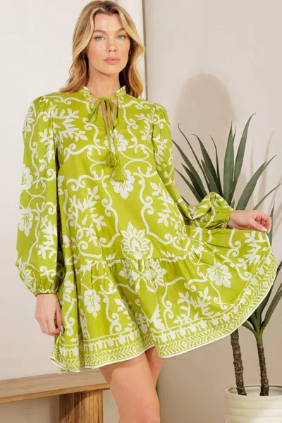 Truedames Catching Flights Lime Woven Mni Dress In Green
