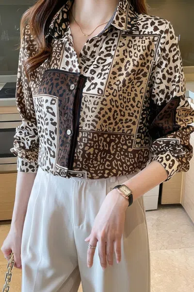 Truedames Chain Print Drop Shoulder Loose Fit Blouse In Brown