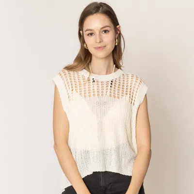 Truedames Chest Blocked Crochet Poncho Vest In Beige