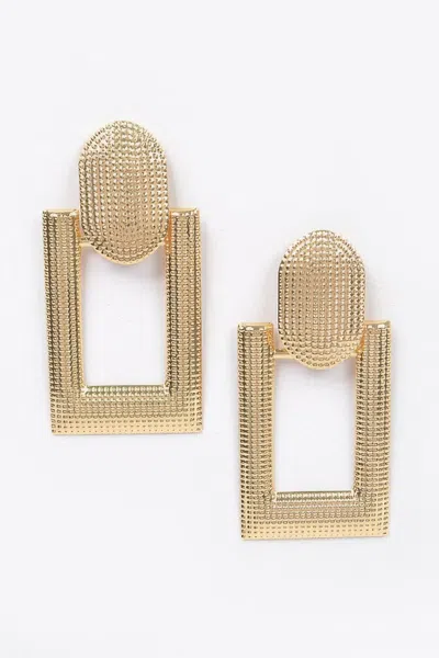 Truedames Chic Statement Earring In Gold