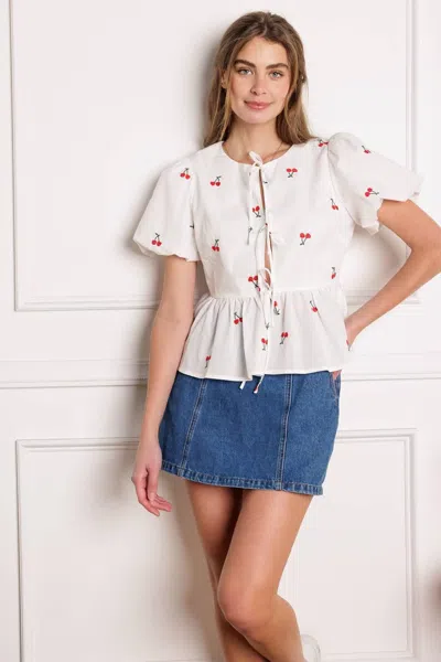 Truedames Closer Than Ever Woven Top In Multi