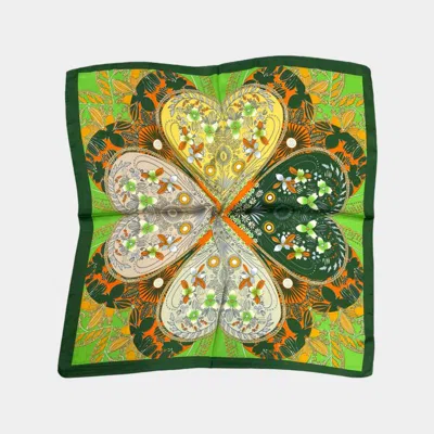 Truedames Clover Printed Square Silky Satin Scarf Shawl In Green