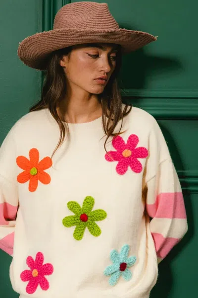 Truedames Colorful Floral Patched Sweater With Striped Sleeve In Neutral