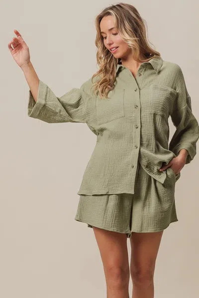 Truedames Crinkle Gauze Shirt And Short Set In Green