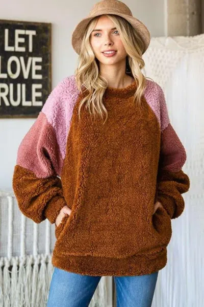 Truedames Culture Code Color Block Faux Fur Raglan Sleeve Sweatshirt In Brown