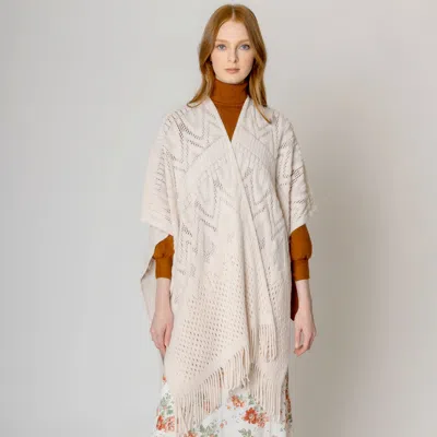 Truedames Cut Out Detailed 37.4" X 33.4" Ruana Poncho In White