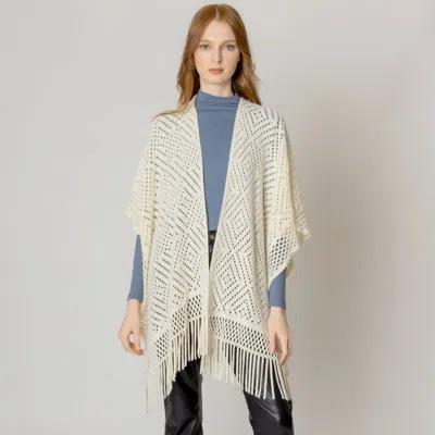 Truedames Cut Out Detailed Ruana Poncho In White