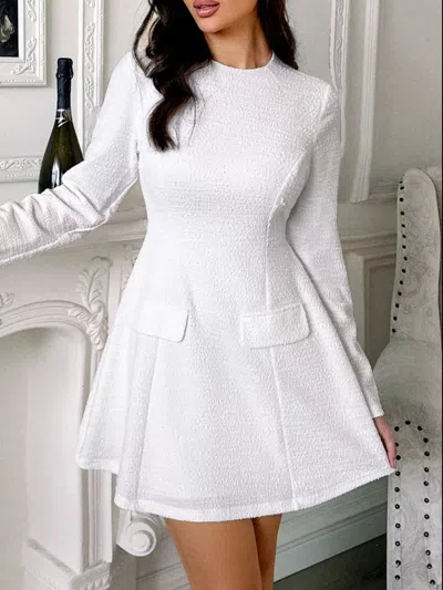 Truedames Cutout Back Long Sleeve Mini Dress In White