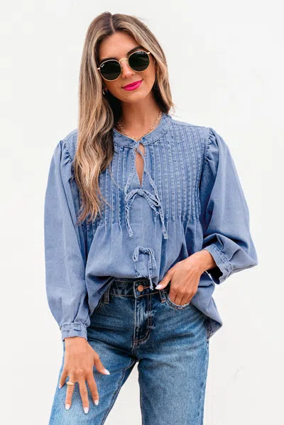 Truedames Denim Front Pintuck Bow Tie Puff Sleeve Top In Blue