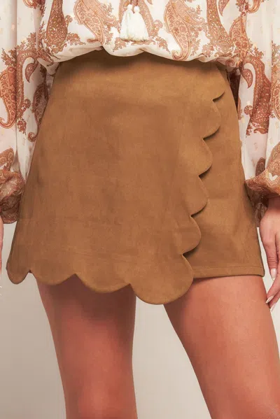 Truedames Desert Flower Faux Suede Skort In Brown