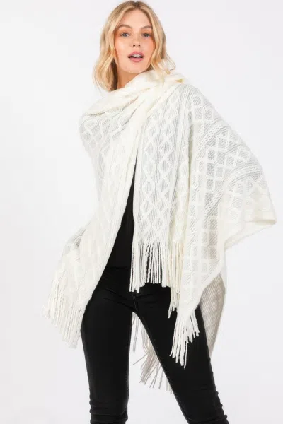 Truedames Diamond Pattern Tassel Knit Ruana In White