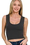 Truedames Double Layered Cropped Tank Top In Black