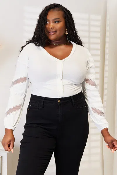 Truedames Double Take V-neck Dropped Shoulder Blouse In White