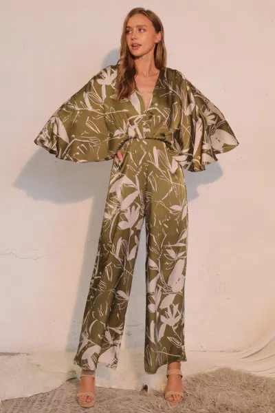 Truedames Dreaming Lily Satin Cape Jumpsuit In Multi