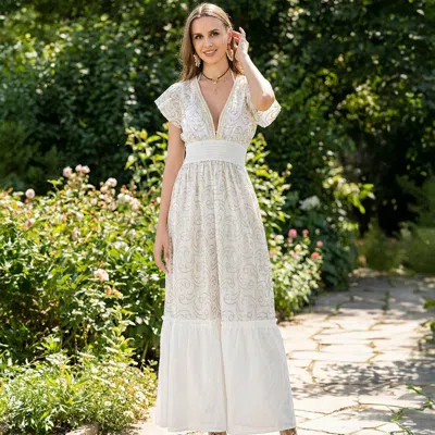 Truedames Elegant Embroidered V-neck Maxi Dress In White